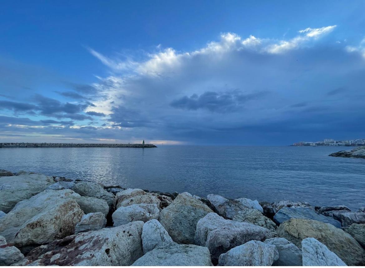 Cosy Sunrise Beach Appartement Torremolinos Buitenkant foto