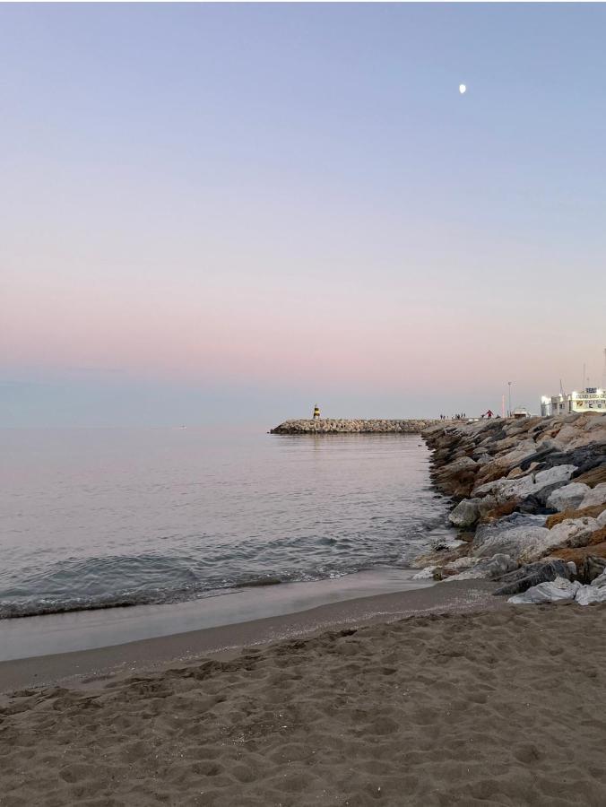 Cosy Sunrise Beach Appartement Torremolinos Buitenkant foto